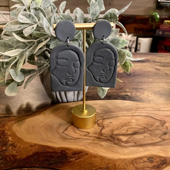 Handmade Clay Earrings | Face Outline Statue | Solid Grey | Push Backs - Picture 3 of 11